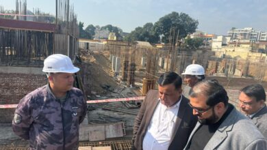 MDDA Vice President Banshidhar Tiwari conducted a surprise inspection of projects from Doiwala to Rishikesh.