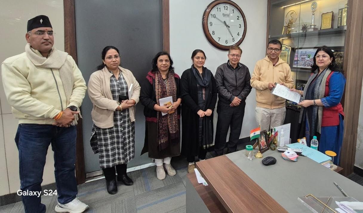 An important agreement was signed between the Uttarakhand Panchayati Raj Department and the Indian Institute of Management (IIM) Kashipur.